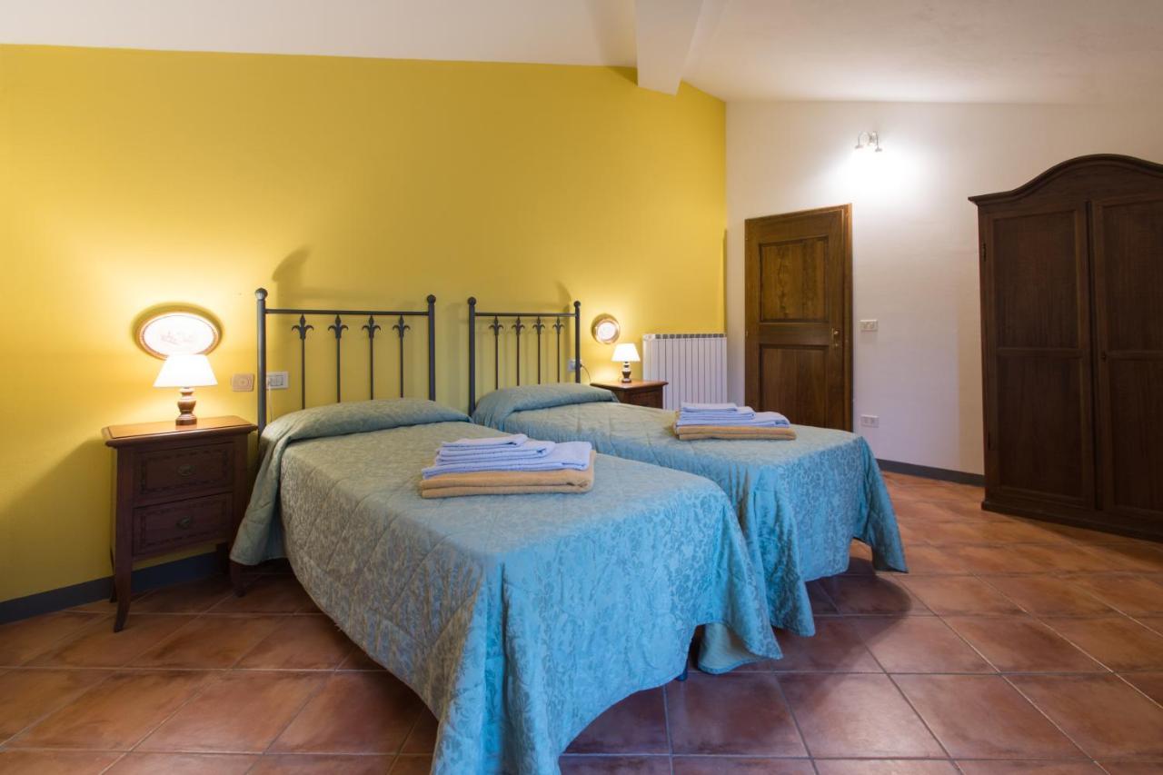 Casa Vacanze Villa Giusterna Monte Benichi Exterior foto